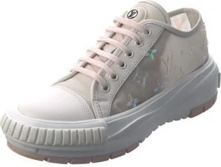 Louis Vuitton - Image 2