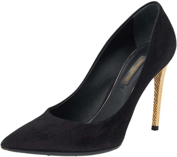 Louis Vuitton Black Suede Pointed Toe Pumps Size 35