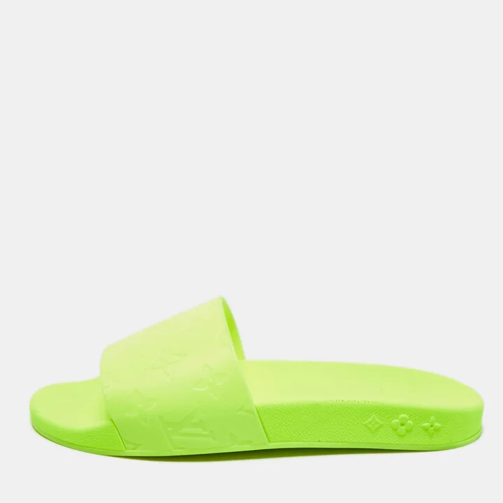 Louis Vuitton Green Rubber Waterfront Pool Slides Size 41