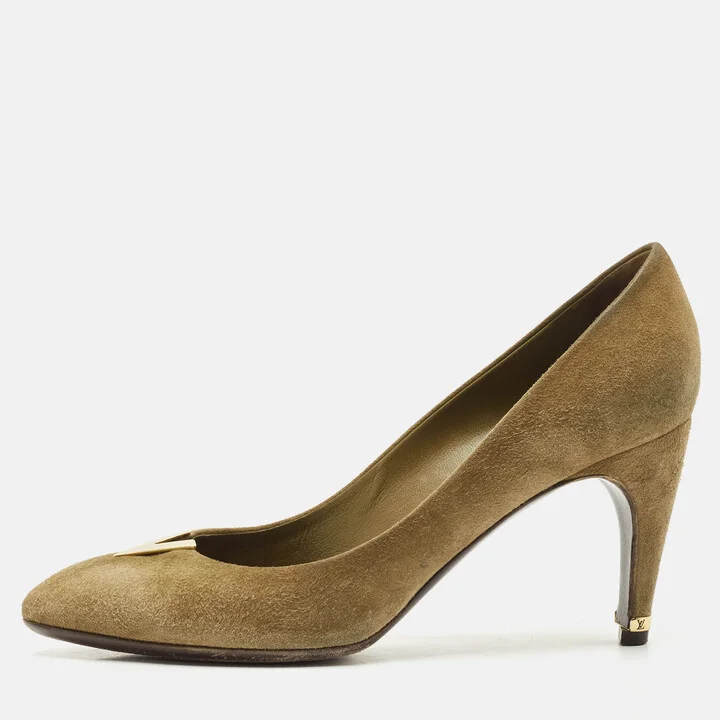 Louis Vuitton Green Suede Heart Breaker Pointed Toe Pumps Size 37