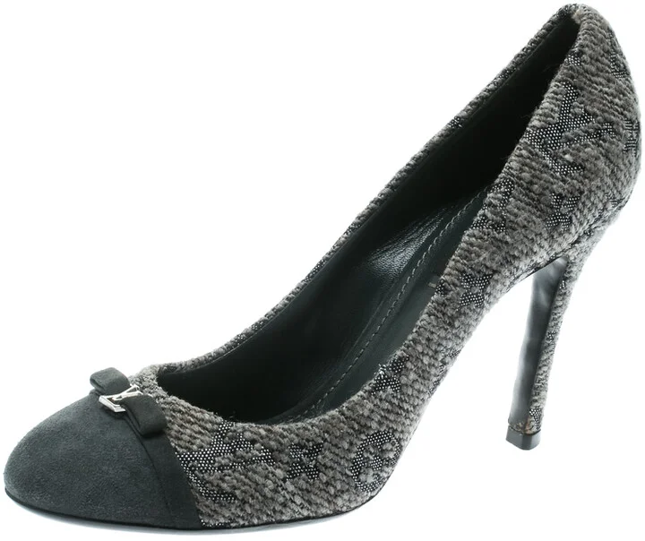 Louis Vuitton Grey Monogram Fabric With Suede Bow Cap Toe Pumps 37.5