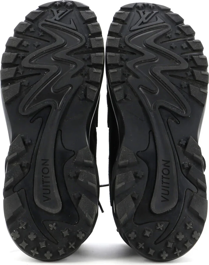 Louis Vuitton Men's LV Runner Tatic Sneakers Technical Mesh - Image 4