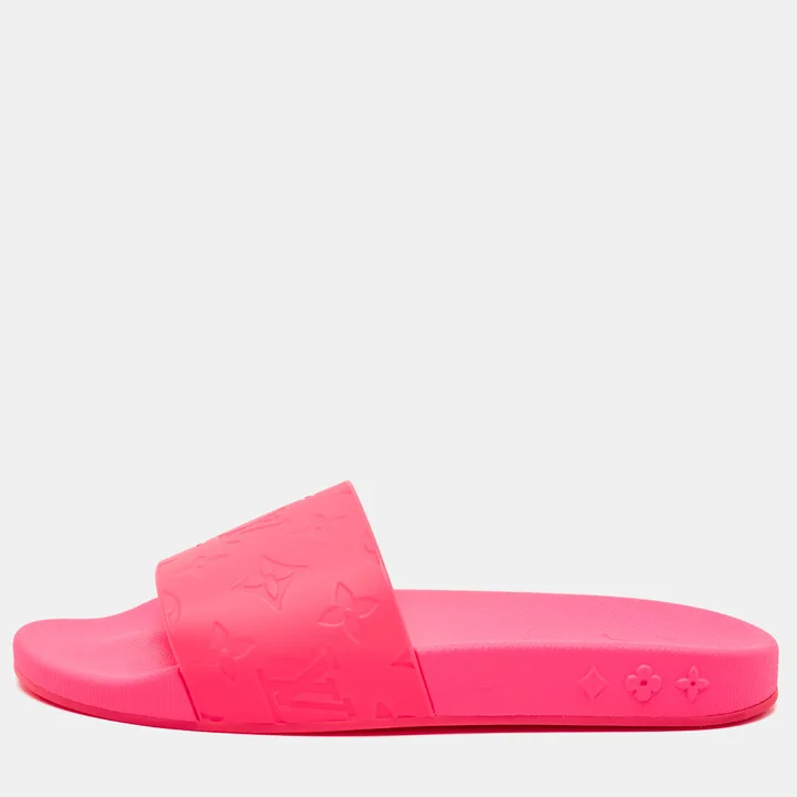 Louis Vuitton Pink Rubber Waterfront Pool Slides Size 39