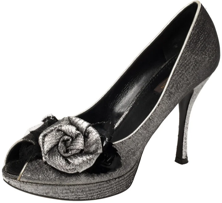 Louis Vuitton Silver Lurex Fabric Floral Peep Toe Pumps Size 39