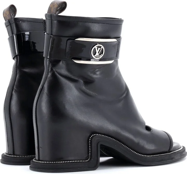 Louis Vuitton Womenâs Moonlight Ankle Boots Leather - Image 3