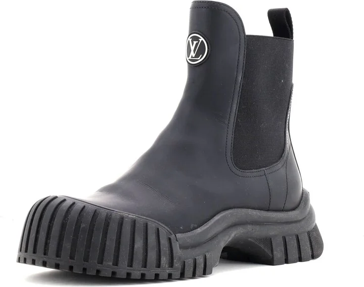 Louis Vuitton Women's Ruby Flat Ranger Chelsea Boots Leather