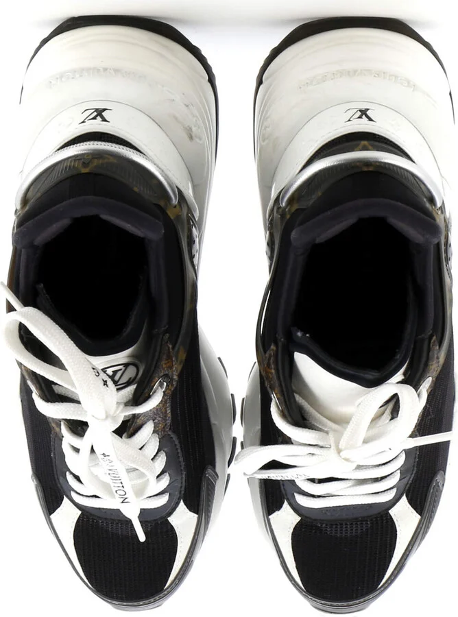 Louis Vuitton Women's Run 55 Sneakers Mixed Materials - Image 2