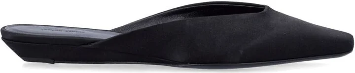 Loulou Studio Petros Mules