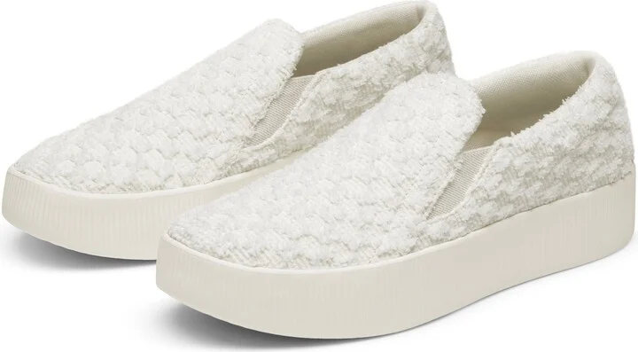 Lounger Lift Slip-On Sneaker - Image 7
