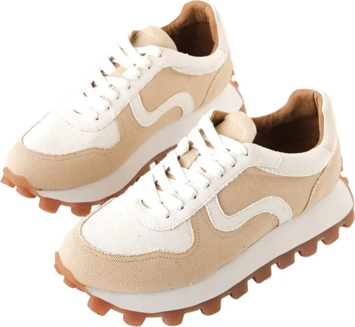 Lourdes Sneaker