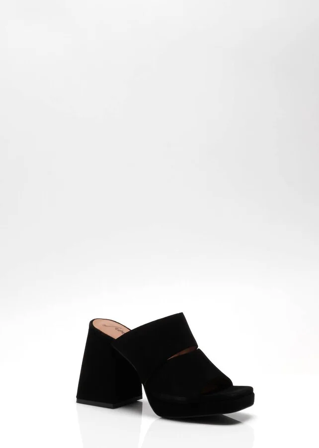 Love Is Everywhere Platform Sandals In Black