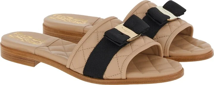 Lovec Q Bow Quilted Slide Sandal