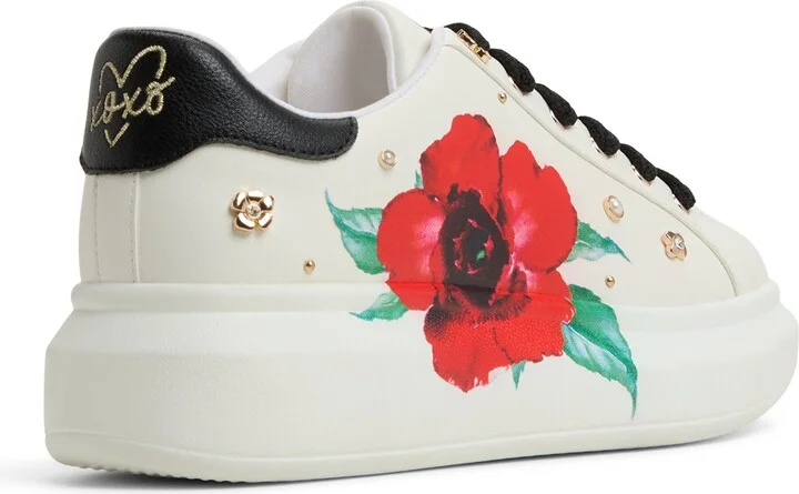Lovekiss Low Top Sneaker - Image 2