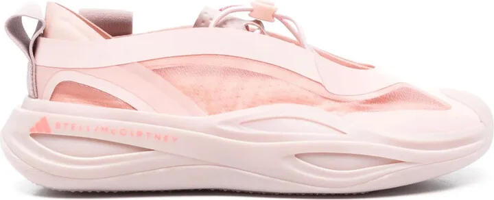 Low Ground sneakers