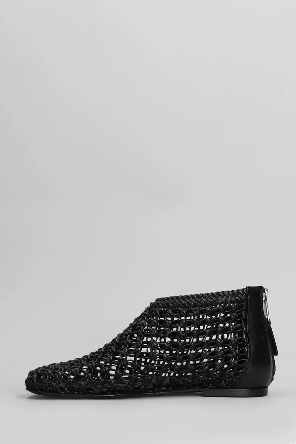 Low Heels Ankle Boots In Black Leather - Image 3