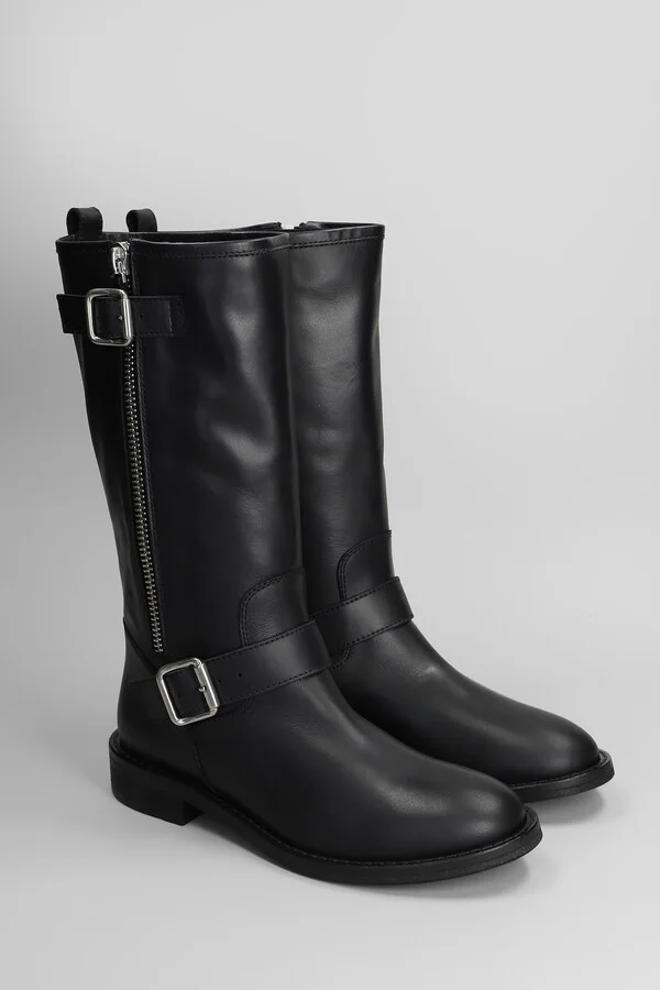 Low Heels Ankle Boots In Black Leather - Image 2