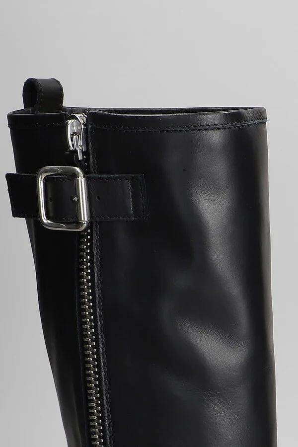 Low Heels Ankle Boots In Black Leather - Image 5