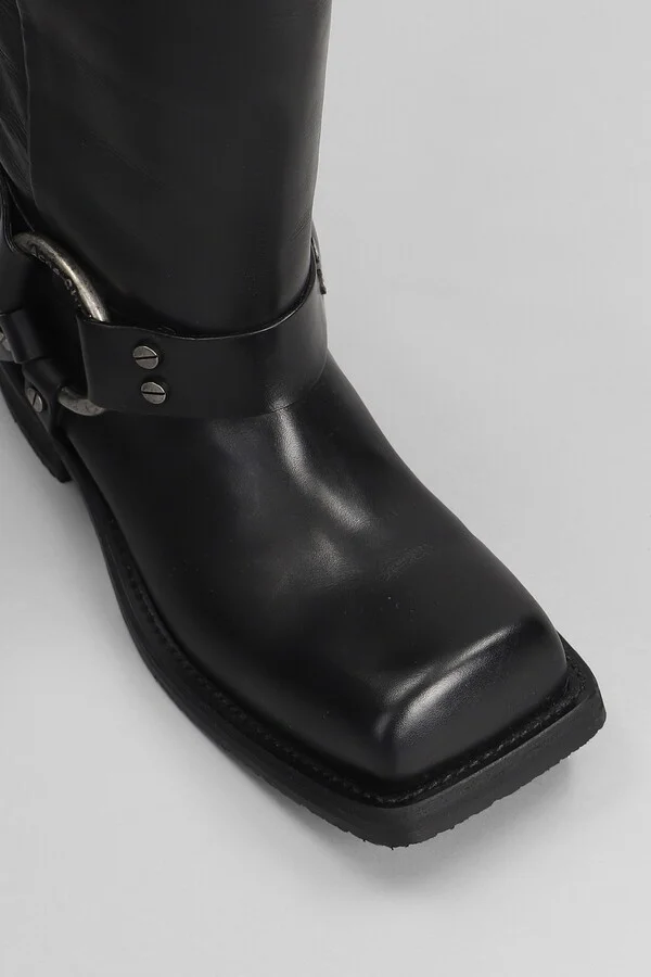 Low Heels Boots In Black Leather - Image 5