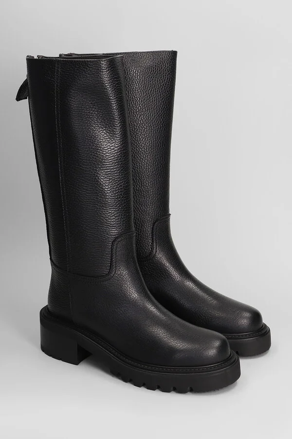 Low Heels Boots In Black Leather - Image 2