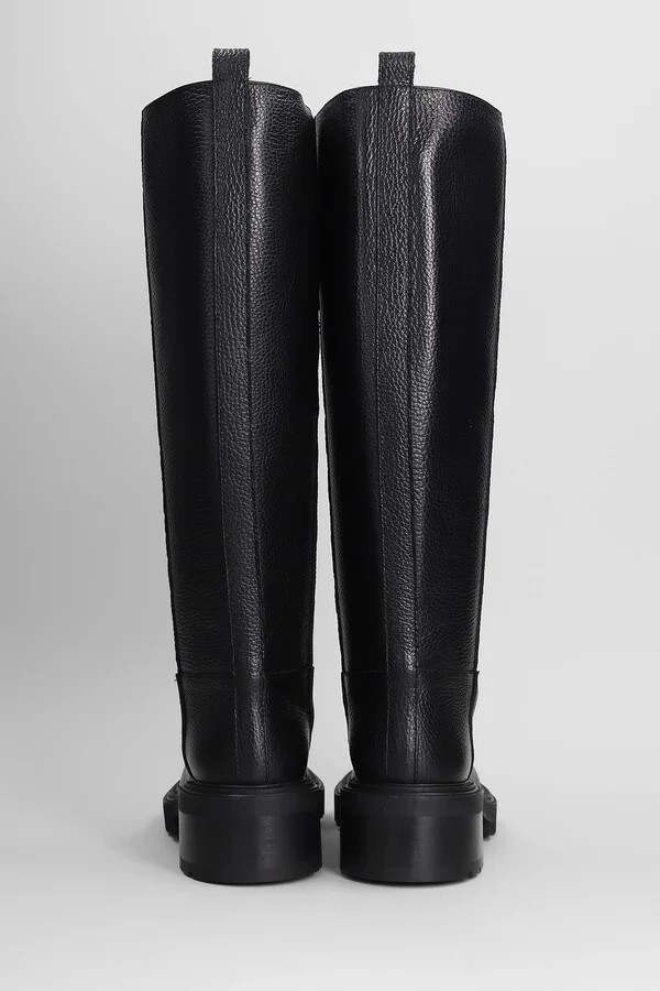 Low Heels Boots In Black Leather - Image 4