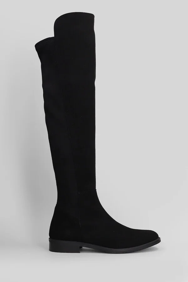 Low Heels Boots In Black Suede