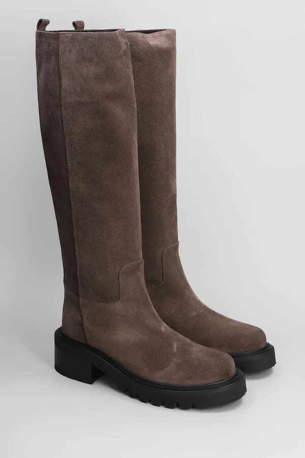 Low Heels Boots In Brown Suede - Image 2