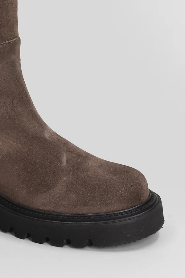 Low Heels Boots In Brown Suede - Image 5