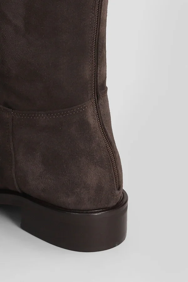 Low Heels Boots In Taupe Suede - Image 5