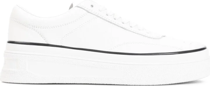 Low Sneakers