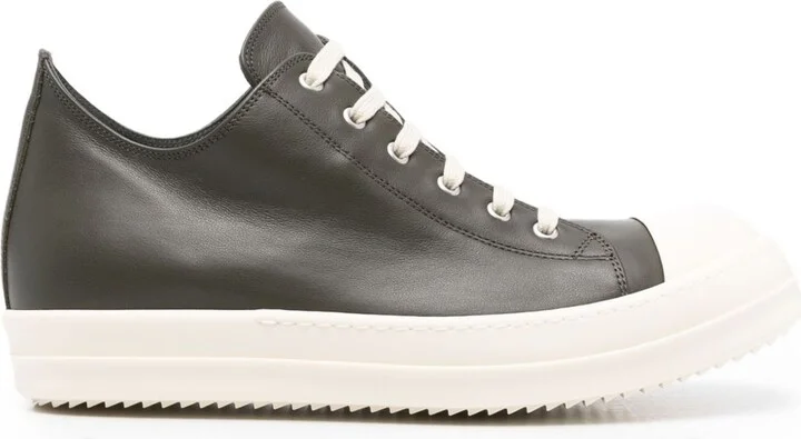 Low Sneaks Sneakers