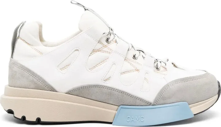 Low-Top Colour-Block Sneakers