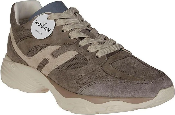 Low-top Laced Sneaker - Image 2