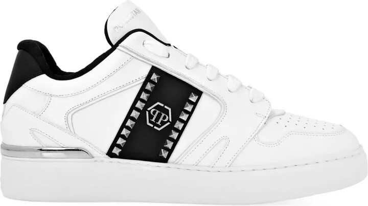 Low-Top Leather Sneakers
