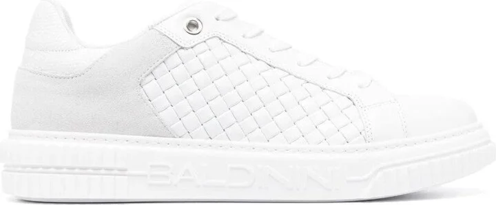 Low Top Man Sneakers