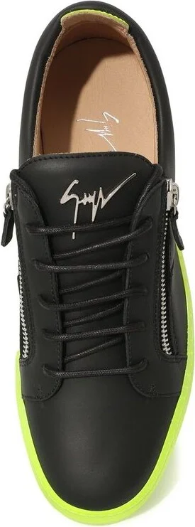 Low-Top Men's Sneakers - Image 4