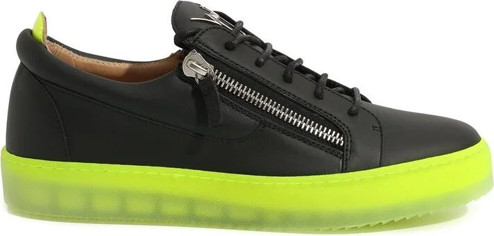 Low-Top Men's Sneakers