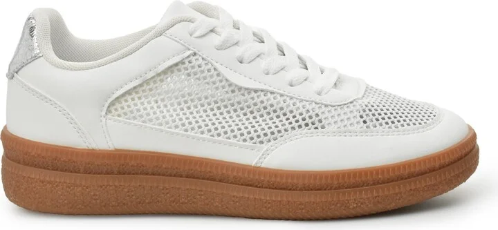 Low Top Mesh Sneaker - Image 10