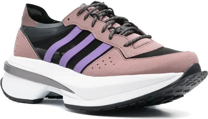 Low-Top Overzised Sole Sneakers - Image 2