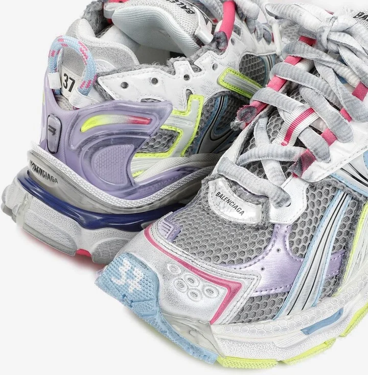 Low-Top Runner Sneakers - Image 3