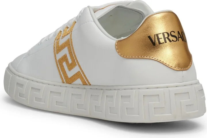 Low Top Sneaker - Image 2