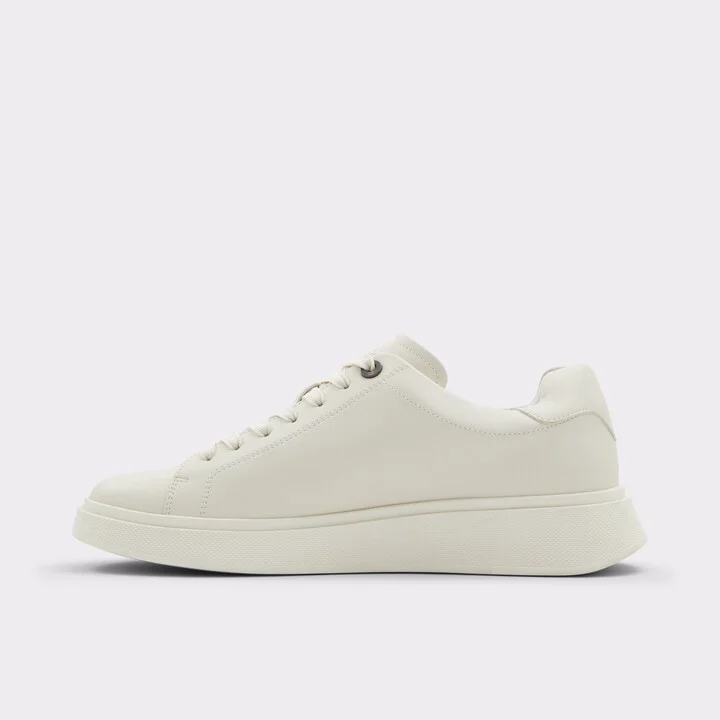 Low top sneaker - Image 3