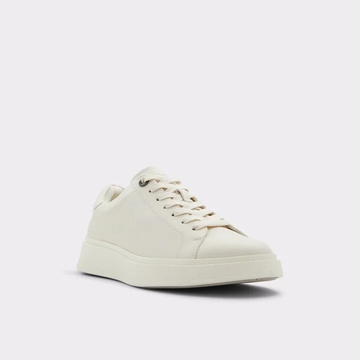 Low top sneaker - Image 4