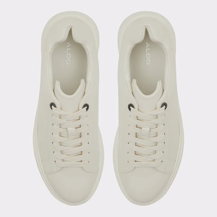 Low top sneaker - Image 6