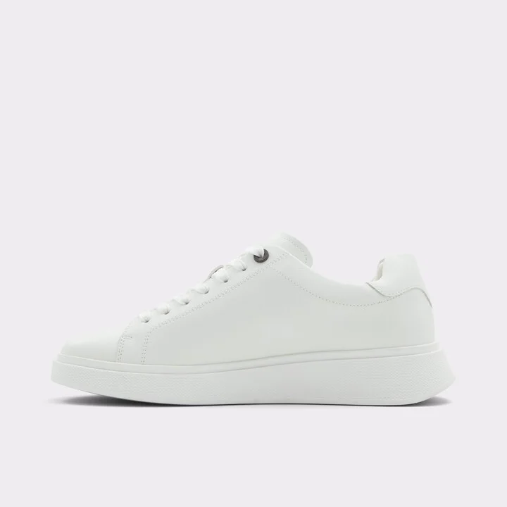 Low top sneaker - Image 3
