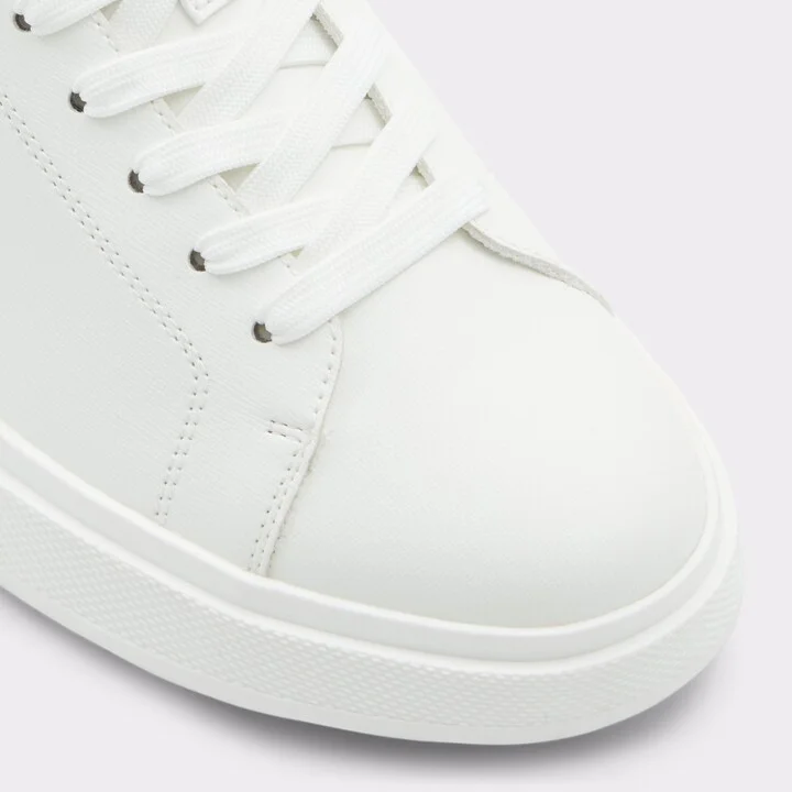 Low top sneaker - Image 5