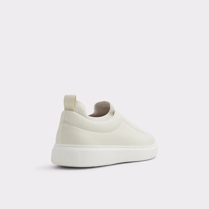 Low top sneaker - Image 3