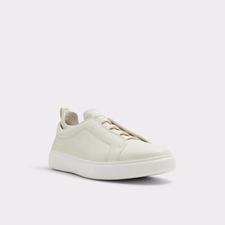 Low top sneaker - Image 5
