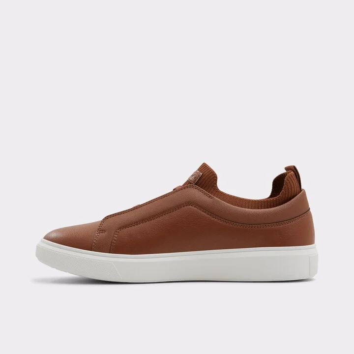 Low top sneaker - Image 4