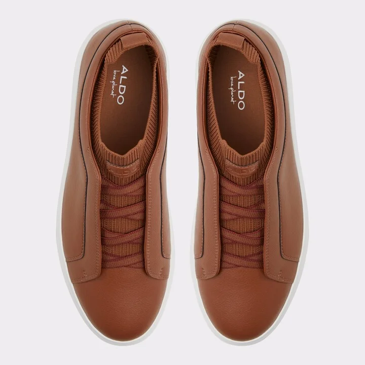 Low top sneaker - Image 7
