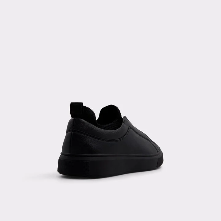 Low top sneaker - Image 2